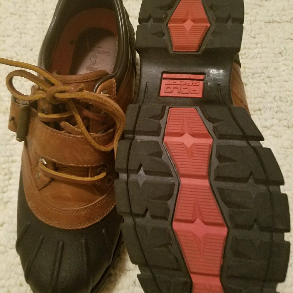 Men Shoes - Picture 2 of 3